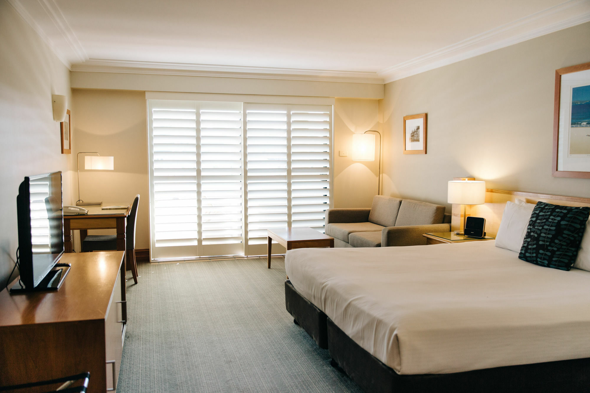 Coogee Bay Hotel Sydney Exterior photo